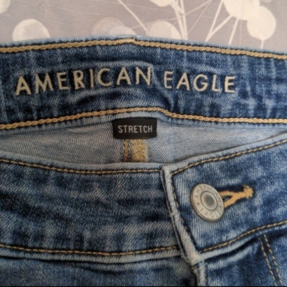 SOLD American Eagle Super High Waist Ripped Flare Jeans sz 14 - Picture 4 of 8